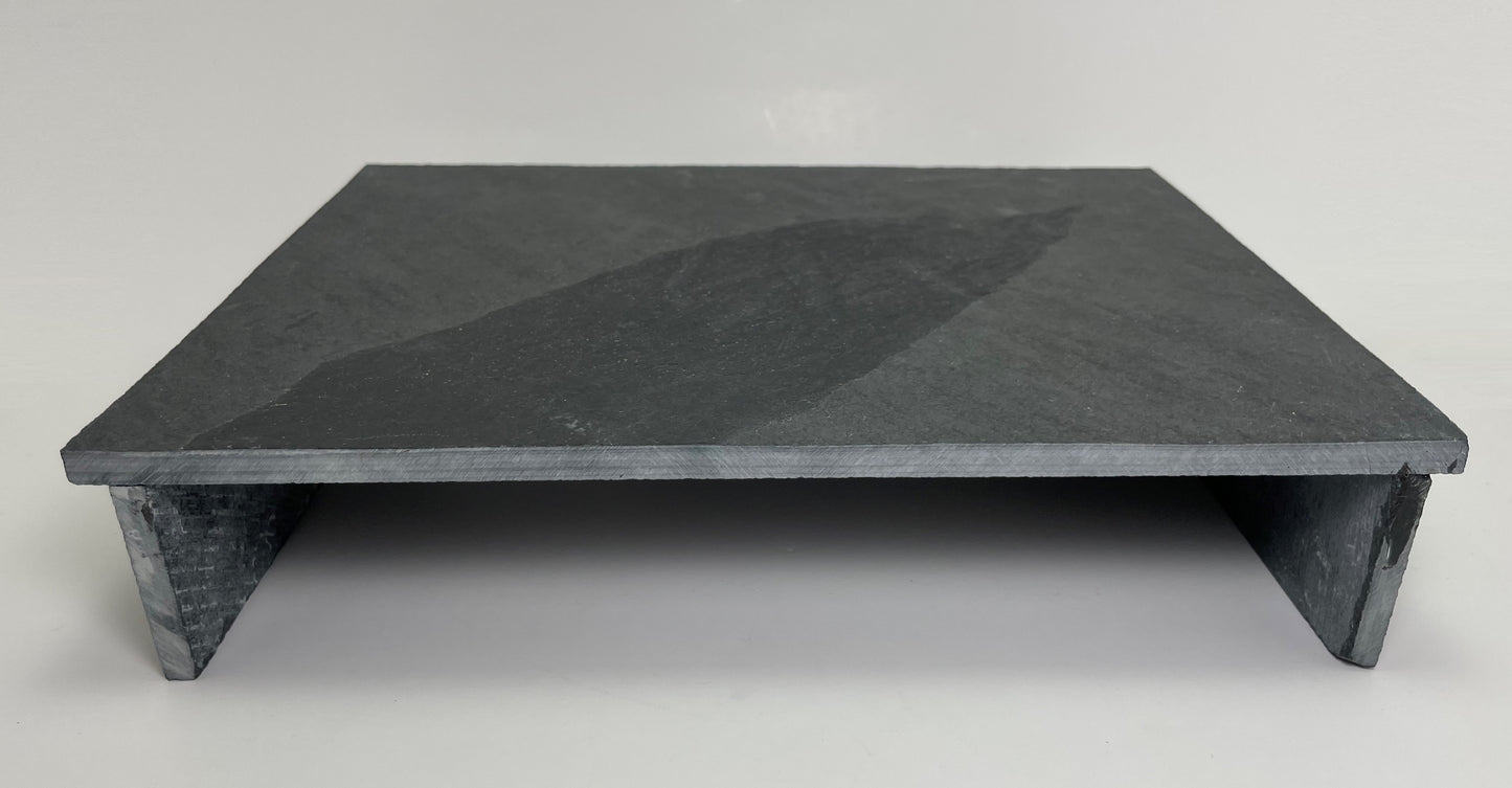 Medium Open Back Slate Hide 10x8x2.5"