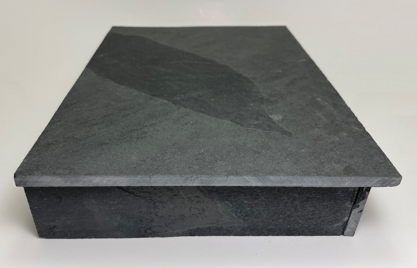 Medium Open Back Slate Hide 10x8x2.5"