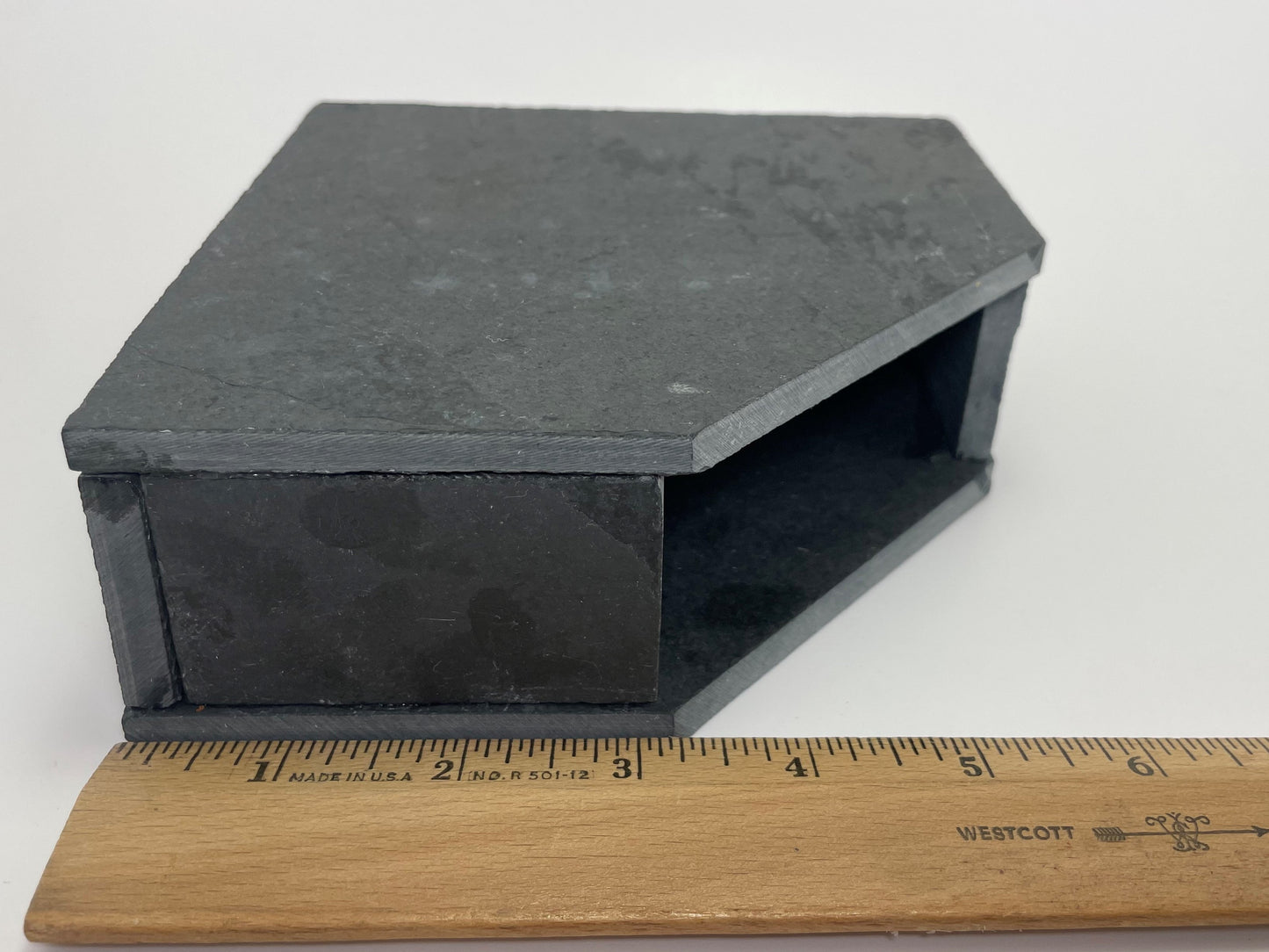 Slate Cave Hide 6x6x2"