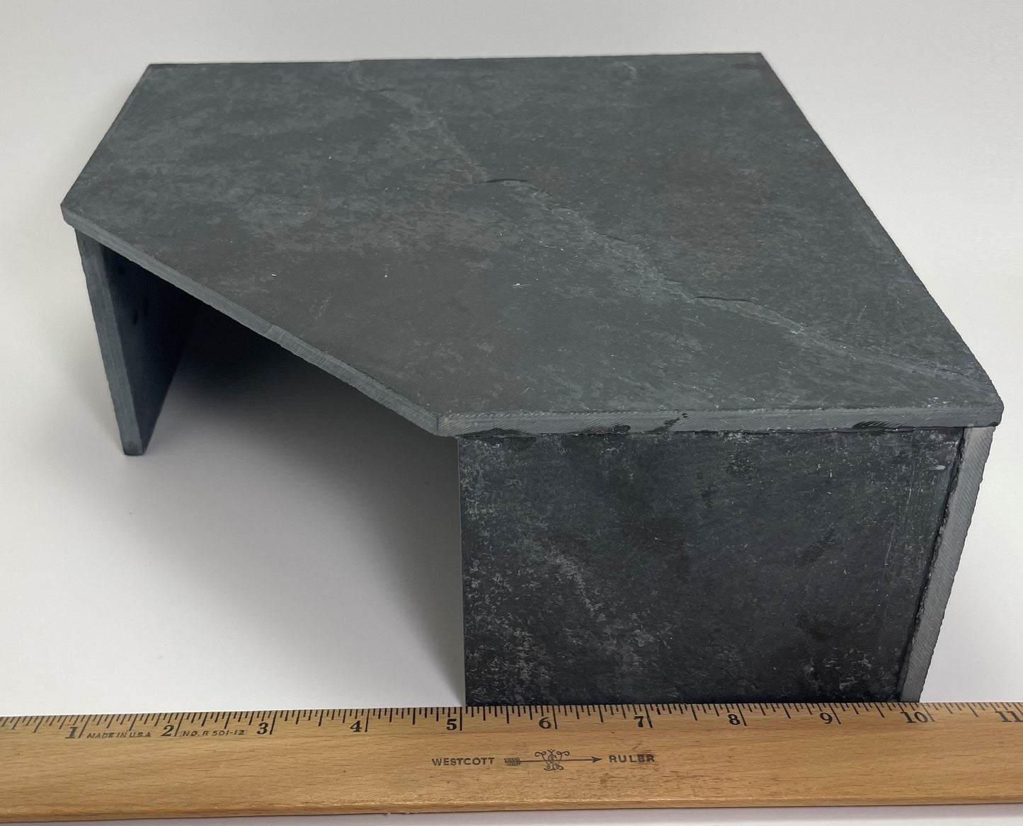 Slate Cave Bottomless Hide 10x10x4"