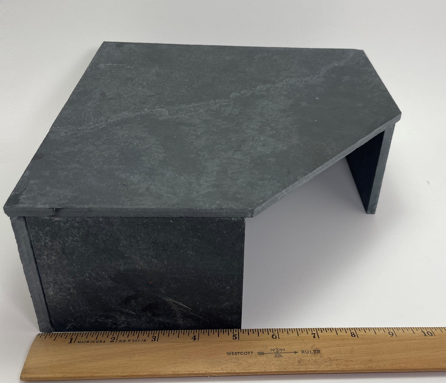 Slate Cave Bottomless Hide 10x10x4"